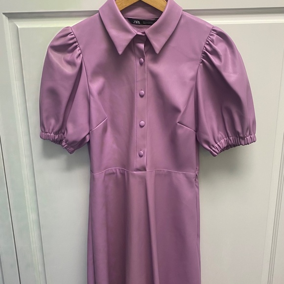 🆕 Zara Women’s Small Lilac Faux Leather Mini Dress - Picture 1 of 2
